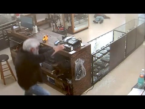 Вооруженное ограбление оружейного магазина?
