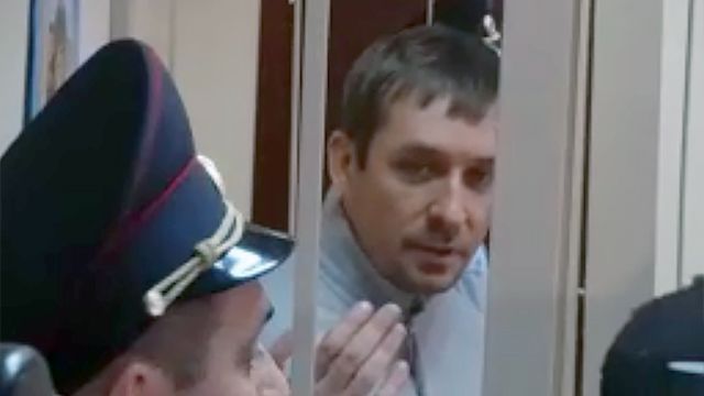 Мать и сестра полковника Захарченко уехали из РФ и живут за границей    