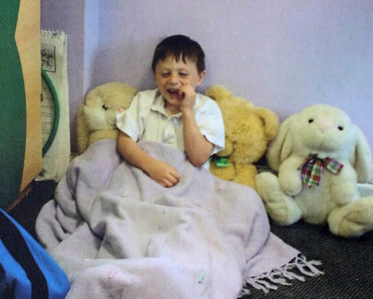 Спящий красавец: 11-летний мальчик попал в сонный плен и теперь живет на грани реальности и сновидений Спящий красавец: 11-летний мальчик попал в сонный плен и теперь живет на грани реальности и сновидений