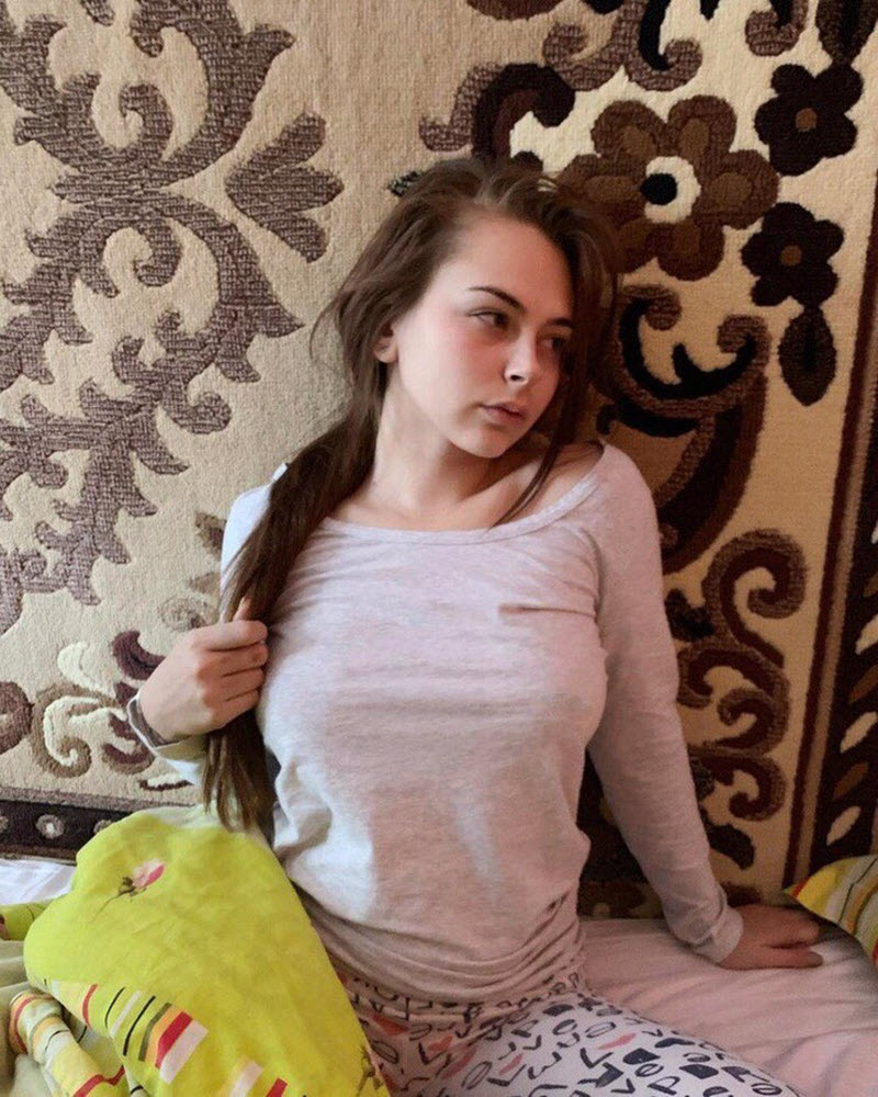 Фото девушек из социальных сетей