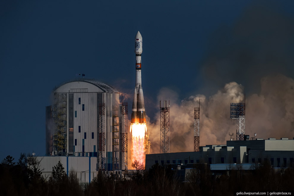 Старт ракеты «Союз-2.1а» Старт ракеты «Союз-2.1а»