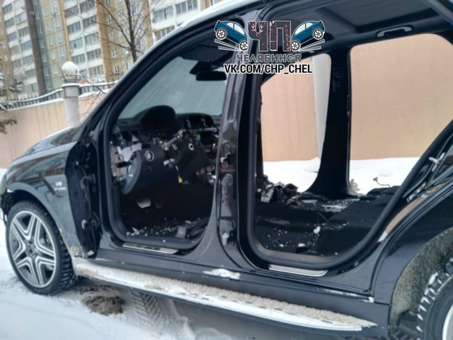 В Челябинске злоумышленники разобрали внедорожник Mercedes за одну ночь