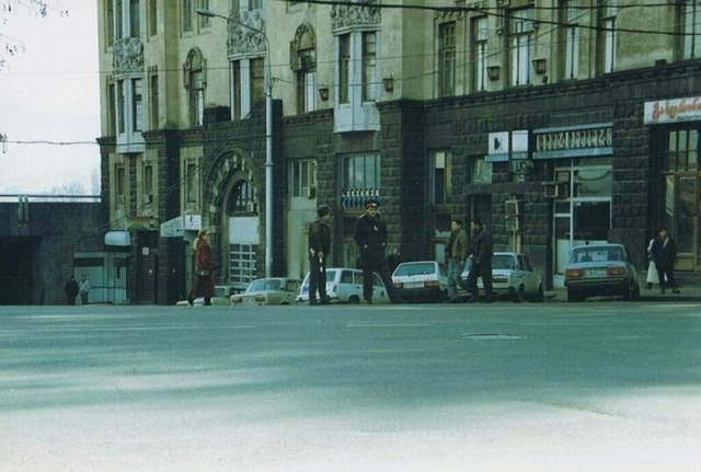 Страны СНГ в 90-е годы Страны СНГ в 90-е годы