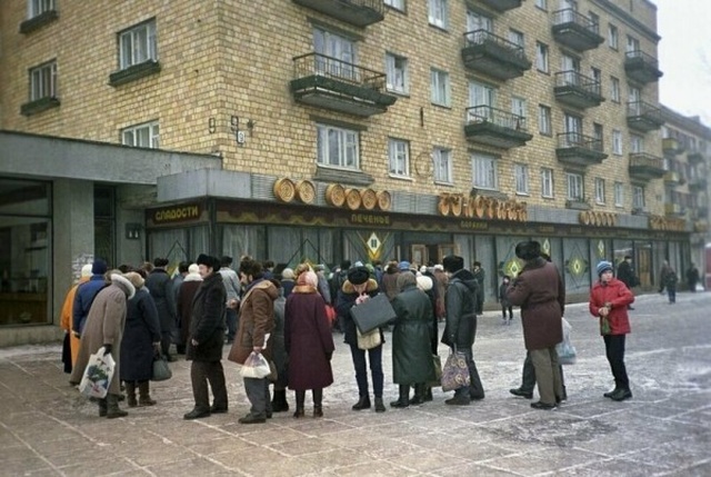 Страны СНГ в 90-е годы Страны СНГ в 90-е годы