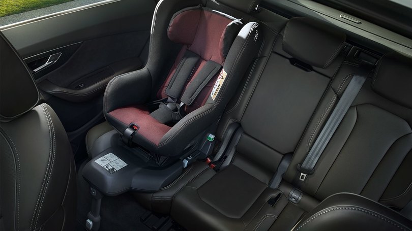 Audi представили свой самый большой и дорогой кроссовер на сегодняшний день Audi представили свой самый большой и дорогой кроссовер на сегодняшний день