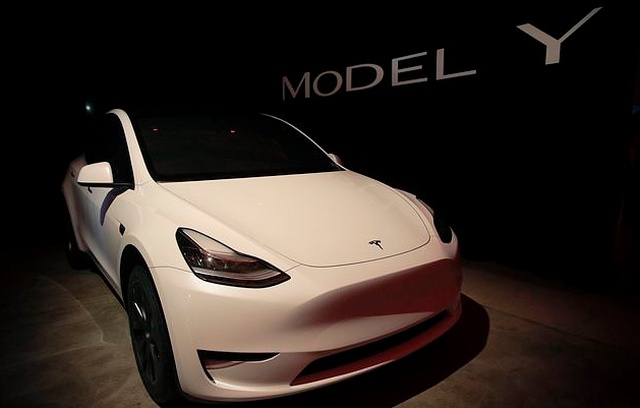 Tesla представила компактный электрический кроссовер Model Y Tesla представила компактный электрический кроссовер Model Y
