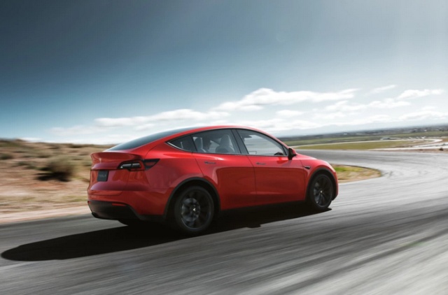 Tesla представила компактный электрический кроссовер Model Y Tesla представила компактный электрический кроссовер Model Y