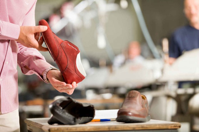 В России запретят продавать обувь без чипов В России запретят продавать обувь без чипов