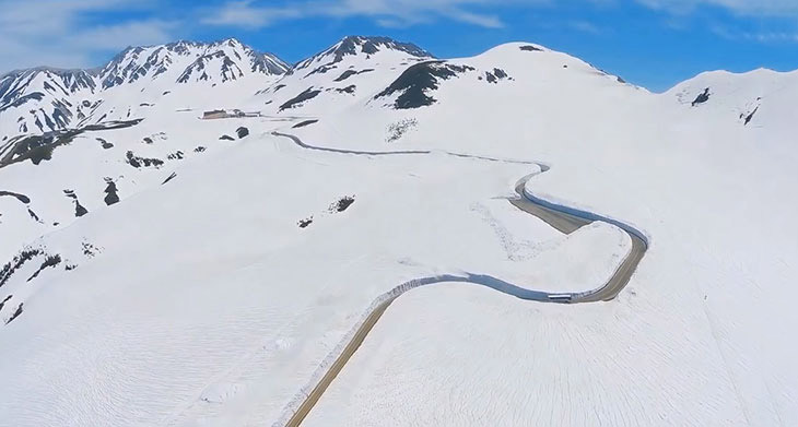 Прогулка по Tateyama Kurobe Alpine Прогулка по Tateyama Kurobe Alpine