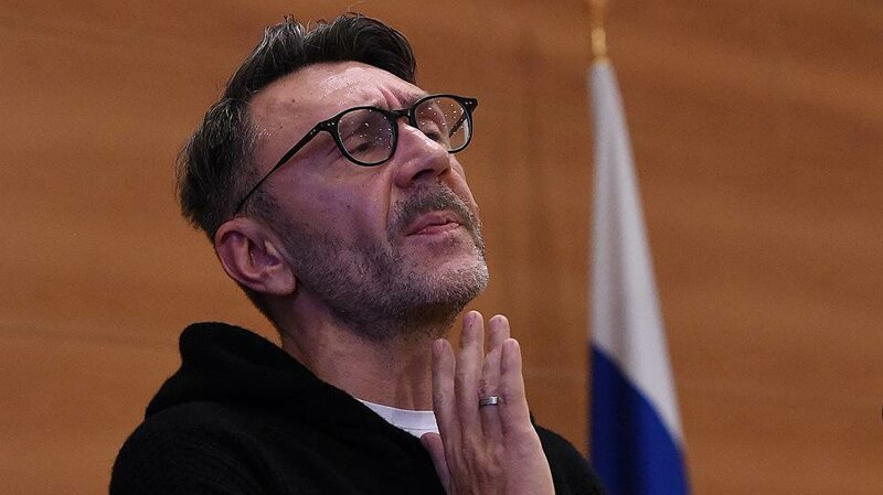 Сергей Шнуров предложил «украсть» закон о культуре у других стран Сергей Шнуров предложил «украсть» закон о культуре у других стран