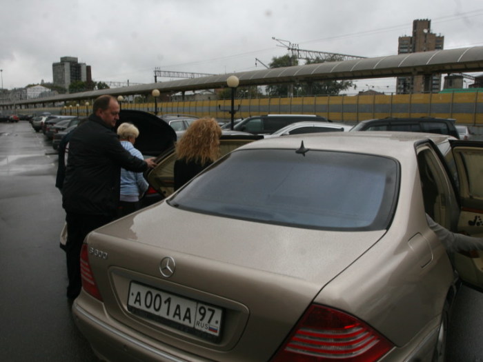Автомобили, на которых ездят Максим Галкин и Алла Пугачева Автомобили, на которых ездят Максим Галкин и Алла Пугачева