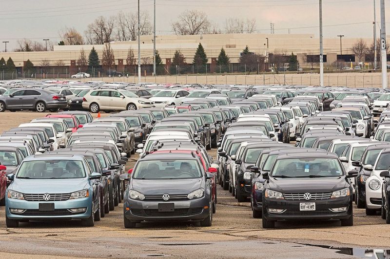 Кладбище новых Volkswagen в пустыне