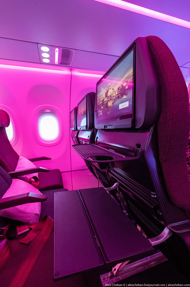 Эконом класс в самолетах Qatar Airways Эконом класс в самолетах Qatar Airways