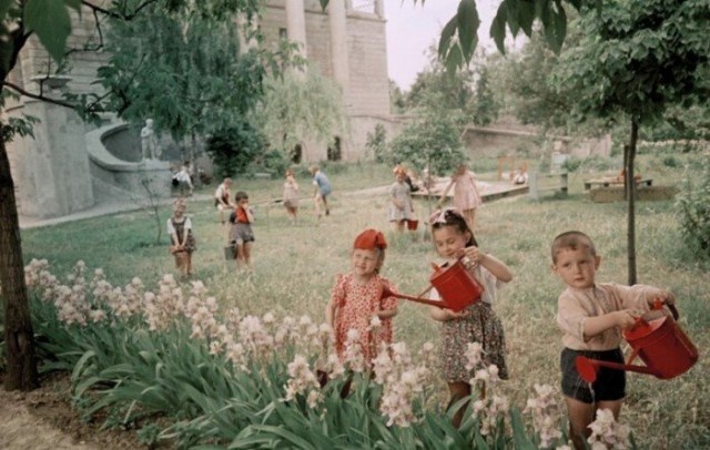 Архивные фотографии и моменты из прошлого