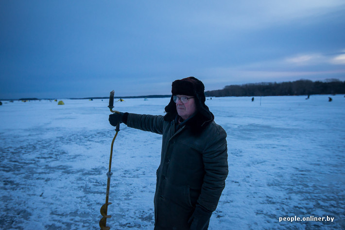 Подледная ловля на Минском море Подледная ловля на Минском море