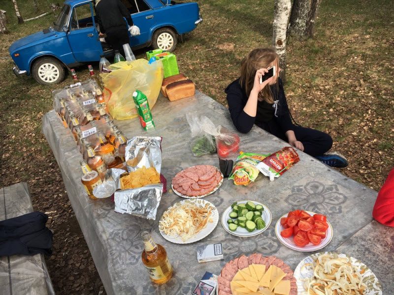 Забавы молодых: пьянки, гулянки, вписки