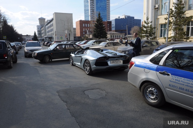 Челябинский олигарх Александр Аристов попал в аварию на своем Lamborghini