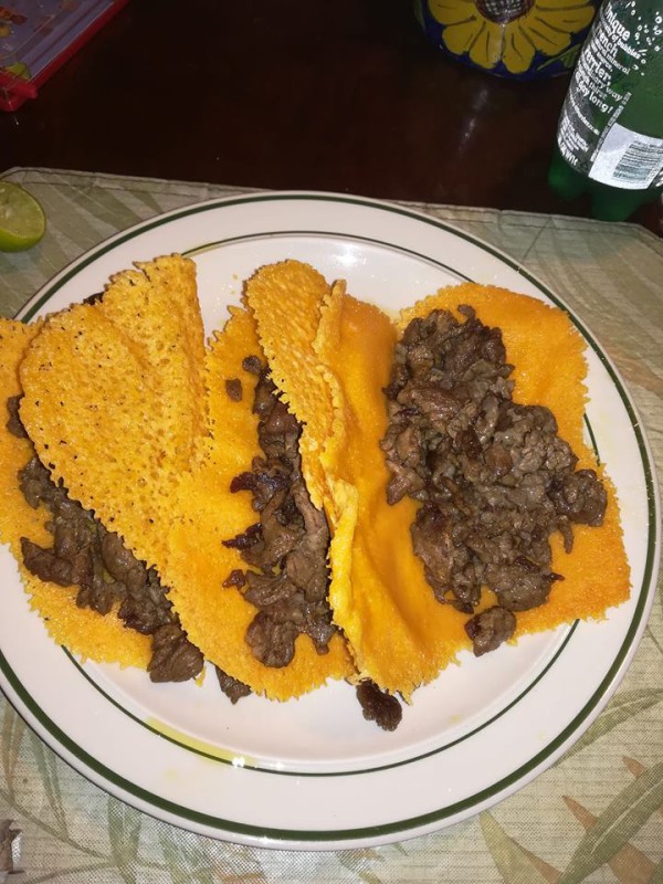 Мясоеды показали, как можно худеть, питаясь сочными жирными стейками Мясоеды показали, как можно худеть, питаясь сочными жирными стейками