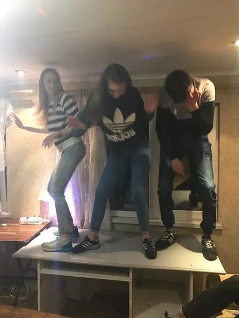 Забавы молодых: пьянки, гулянки, вписки