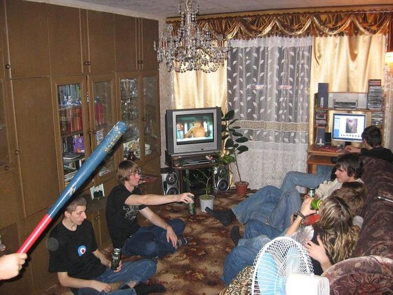 Забавы молодых: пьянки, гулянки, вписки
