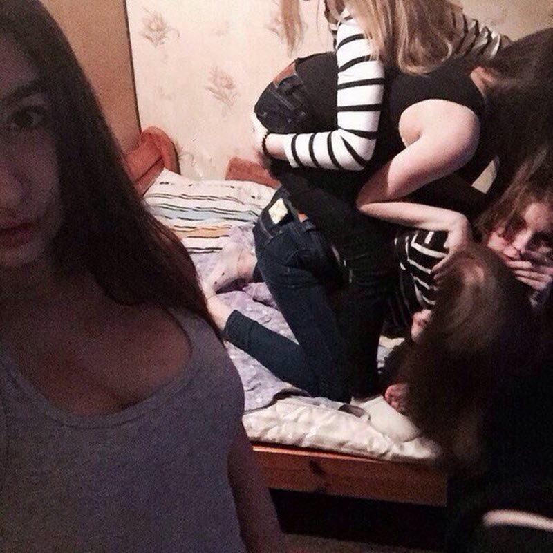 Забавы молодых: пьянки, гулянки, вписки