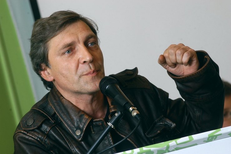 Знаменитости, которые не боятся критиковать власть Знаменитости, которые не боятся критиковать власть