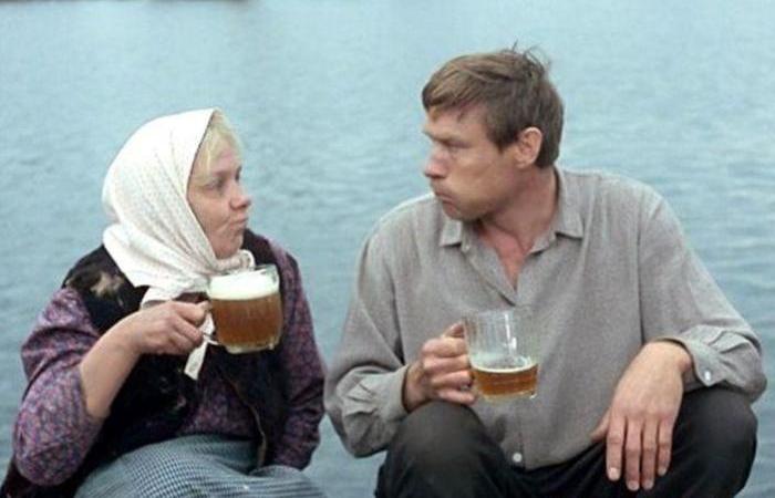 Сцены, которые были вырезаны из советских фильмов в период антиалкогольной кампании Сцены, которые были вырезаны из советских фильмов в период антиалкогольной кампании