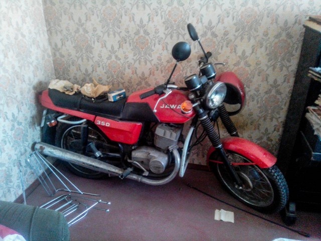 Новенькая Jawa 350/638, которая простояла в квартире 30 лет Новенькая Jawa 350/638, которая простояла в квартире 30 лет