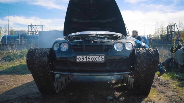Уникальный вездеход из элитного Bentley Continental GT