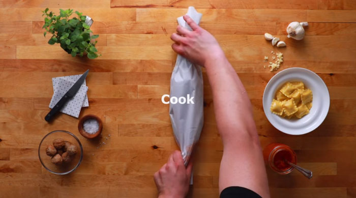 Постеры IKEA с инструкцией, как готовить Постеры IKEA с инструкцией, как готовить