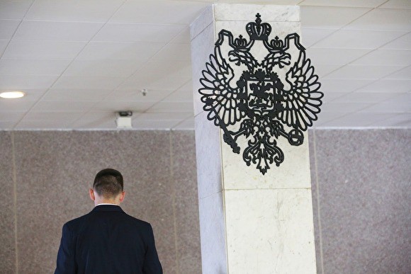 В правительстве отклонили законопроект о штрафах для чиновников за оскорбление избирателей В правительстве отклонили законопроект о штрафах для чиновников за оскорбление избирателей