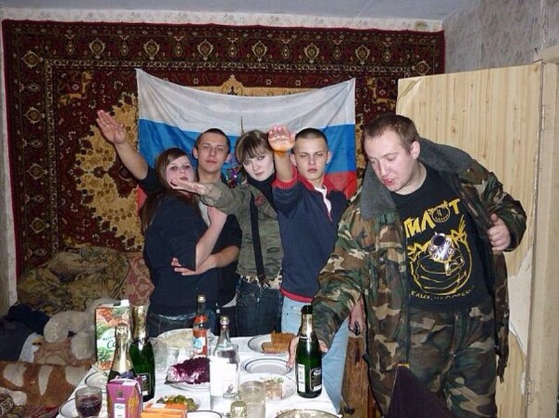 Забавы молодых: пьянки, гулянки, вписки