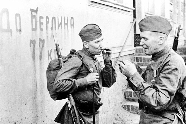 Архивные фотографии и моменты из прошлого Архивные фотографии и моменты из прошлого