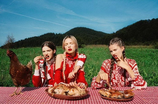 Братиславский фотограф доказал, что и в деревне может быть настоящий "fashion"