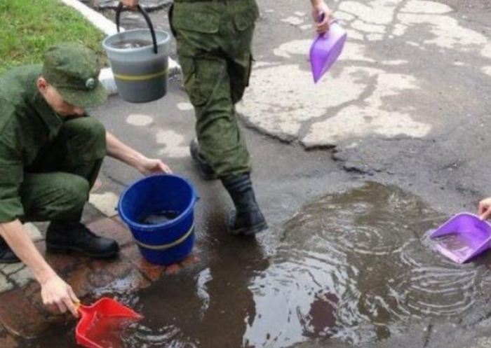 Странные вещи, которые нужно делать в армии Странные вещи, которые нужно делать в армии