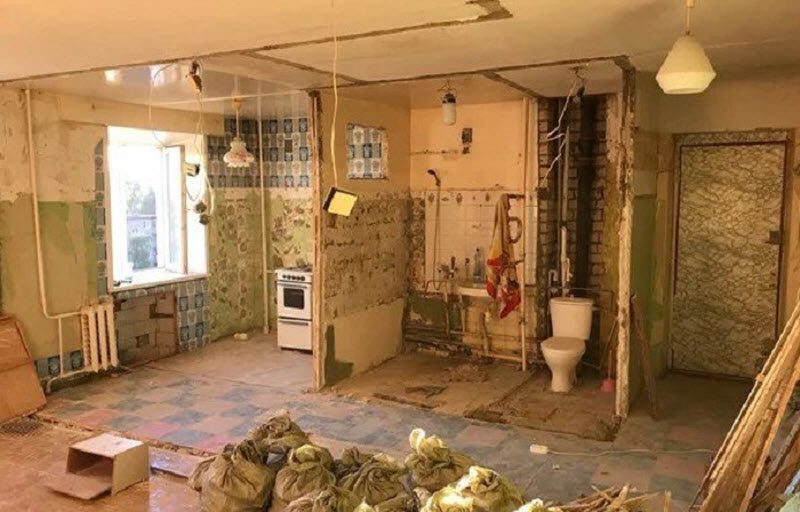 Хозяин «хрущевки» сломал ненужные стены и превратил ее в современные апартаменты Хозяин «хрущевки» сломал ненужные стены и превратил ее в современные апартаменты