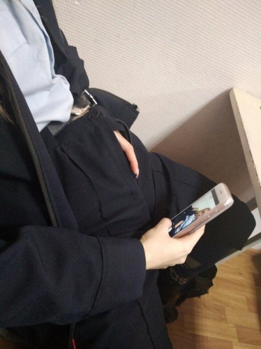 Откровенные фотографии студентов в форме стали причиной скандала в Калуге