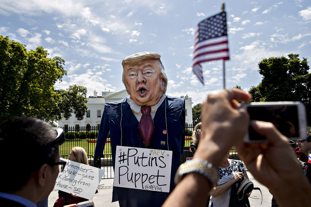 Все карикатуры и ростовые куклы Трампа в одной статье Все карикатуры и ростовые куклы Трампа в одной статье