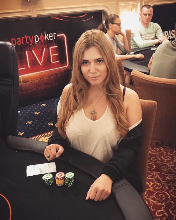 Погибла звезда киберспорта Лилия Новикова
