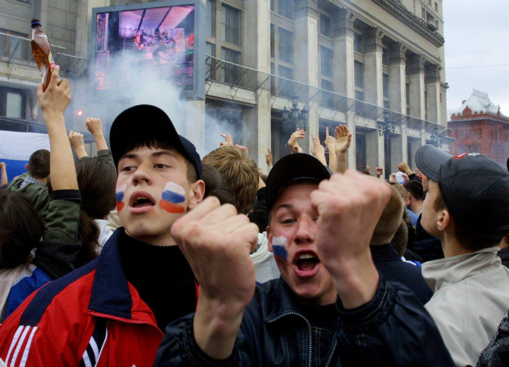 Из истории Москвы: 17 лет назад футбольные фанаты разгромили Манежную площадь Из истории Москвы: 17 лет назад футбольные фанаты разгромили Манежную площадь