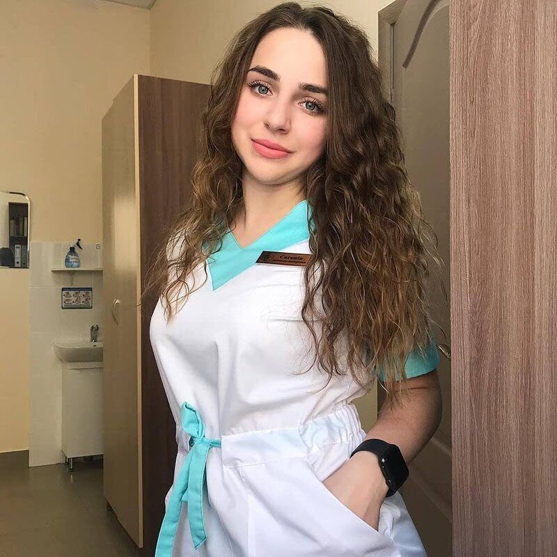 Красотки с медицинским образованием, которым чертовски идет униформа
