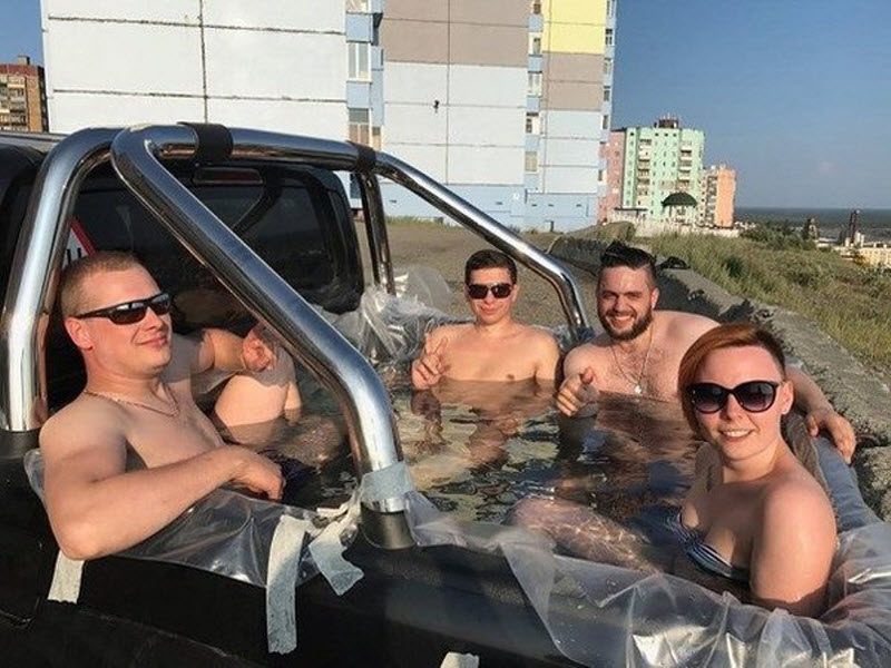 Забавы молодых: пьянки, гулянки, вписки