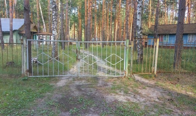 Пострадавших от наводнения детей из Иркутской области отправили в "лесной ад" Пострадавших от наводнения детей из Иркутской области отправили в "лесной ад"