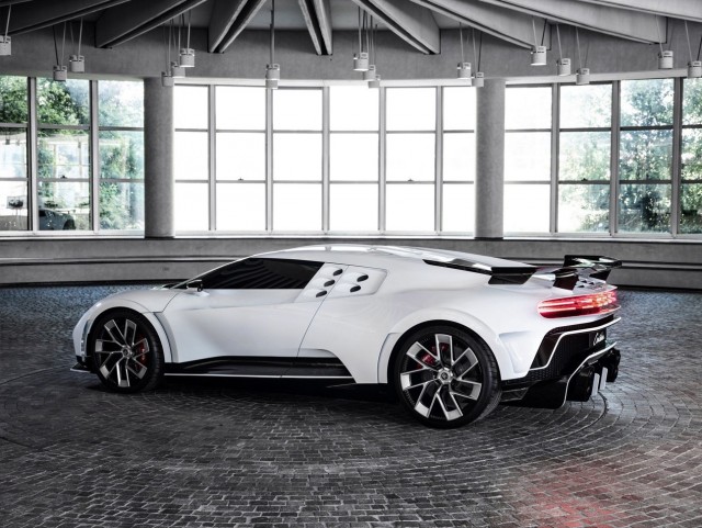Bugatti представила гиперкар Centodieci за 597 миллионов рублей