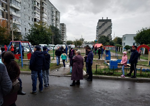 Чёртов гений прочистил мусоропровод Чёртов гений прочистил мусоропровод