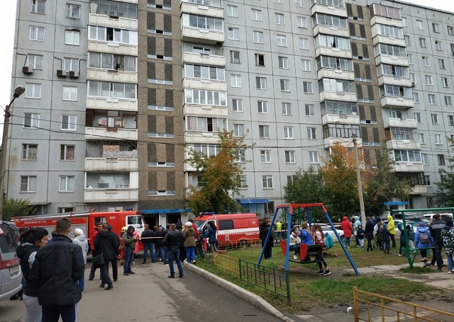 Чёртов гений прочистил мусоропровод Чёртов гений прочистил мусоропровод