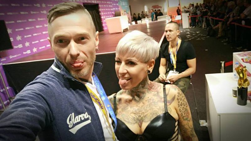 44-летний режиссер порно из России откровенно рассказал о своей работе 44-летний режиссер порно из России откровенно рассказал о своей работе
