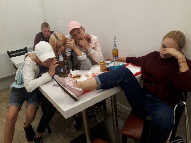 Забавы молодых: пьянки, гулянки, вписки