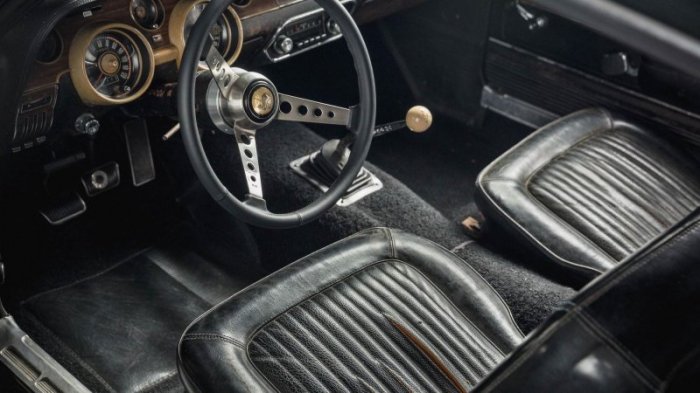 Самый старый Mustang Стива Маккуина выставлен на аукцион Самый старый Mustang Стива Маккуина выставлен на аукцион