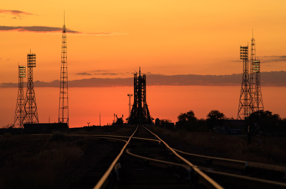 Старт корабля «Союз МС-15» Старт корабля «Союз МС-15»